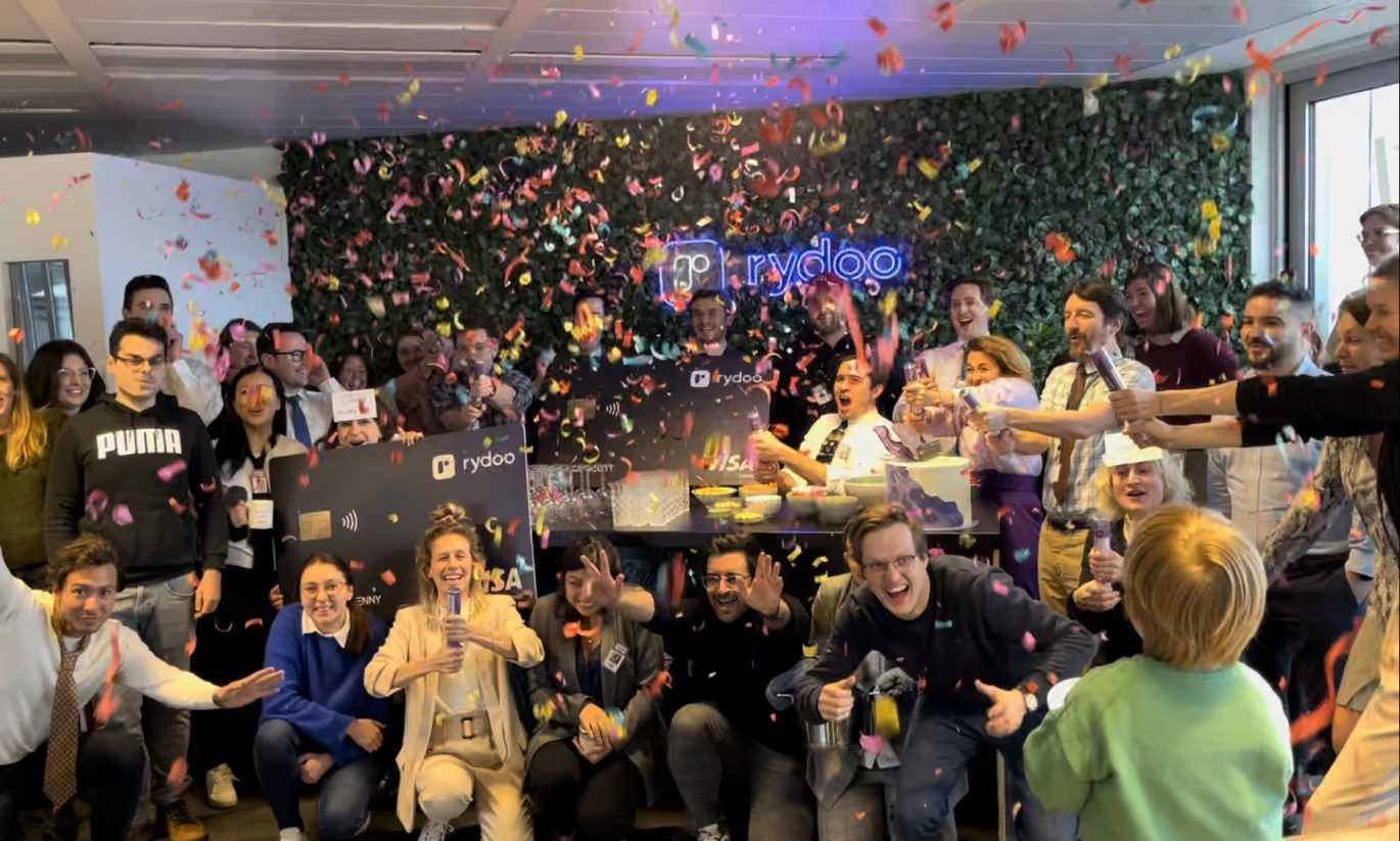 Cards party 1370x823